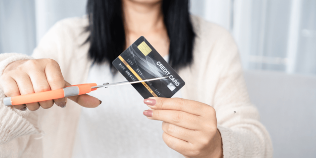 Como Cancelar um Cartão de Crédito: Guia Passo a Passo