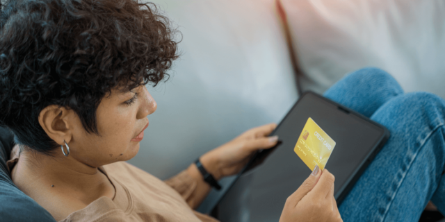 Erros Comuns ao Usar Cartões de Crédito para Cashback e Recompensas